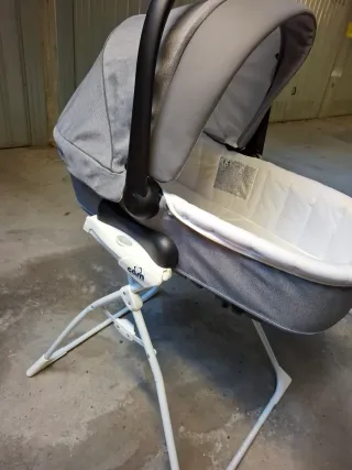 Carrozzina Navicella CAM con Base appoggio cam