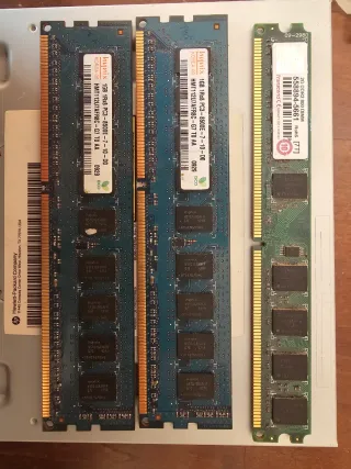 2x Hynix 1GB PC3-8500E + Transcend 2GB DDR2