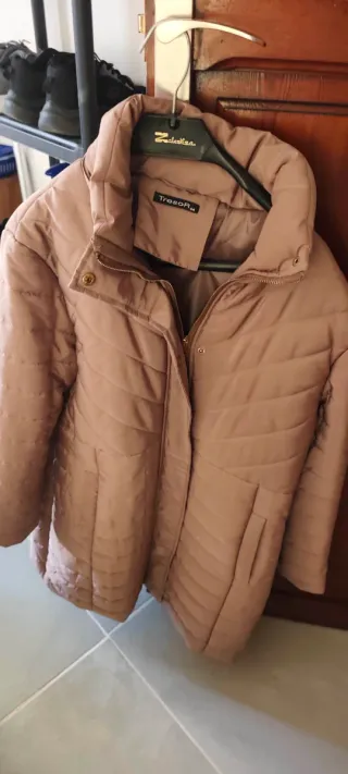 Abrigo mujer impermeable beige talla 44