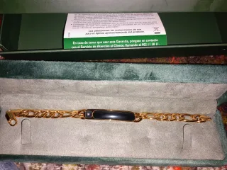 Cruz bañada en oro 21k con circón