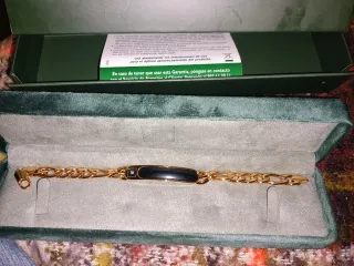 Cruz bañada en oro 21k con circón