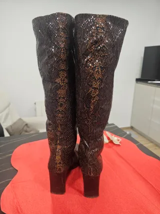 Botas altas piel serpiente