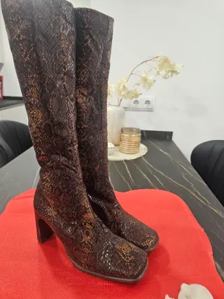 Botas altas piel serpiente