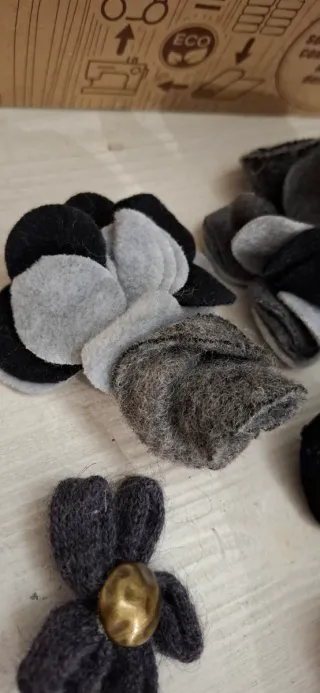 Spille lana feltro velluto fiori