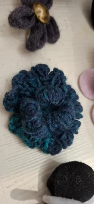 Spille lana feltro velluto fiori