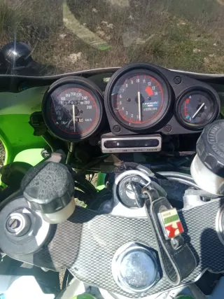 Kawasaki ZXR 750