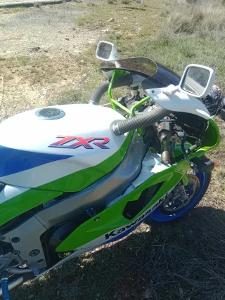Kawasaki ZXR 750