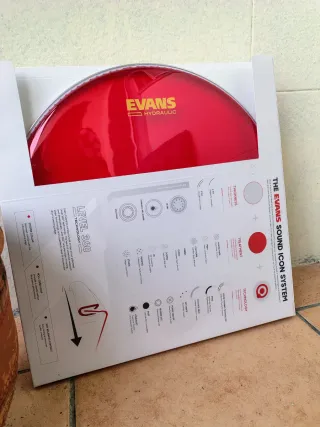 Parche Batería Evans Rojo Hydraulic 14"SIN USAR