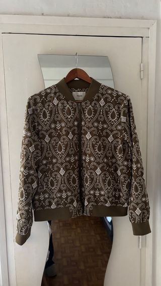 Chaqueta bomber Promod estampado paisley