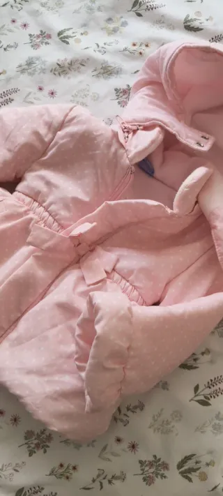 Abrigo niña rosa con topos