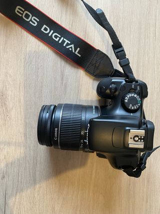 Cámara Canon 1100D + Objetivo 18-55mm