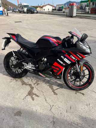 Aprilia RS 125 GP Réplica