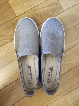 Zapatillas Skechers Memory Foam Doradas/Plateadas