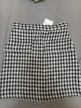 Falda cuadros blanco y negro