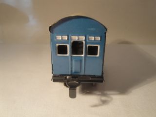 Vagón pasajeros, escala 0, marca Rico.