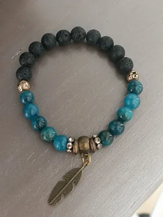 Pulsera de apatita y lava