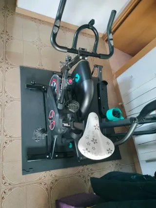 Elíptica y Bicicleta Estática 2 en 1