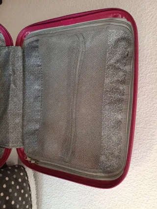 Maleta Gabol pequeña rosa y morada