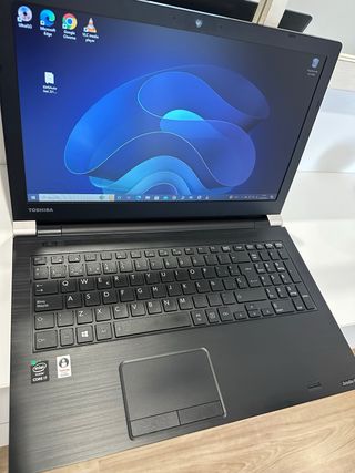 Toshiba Satellite 15 i5 8GB SSD