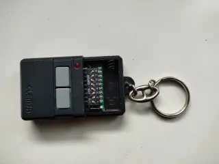 Mando Garaje CLEMSA Negro 2 Botones