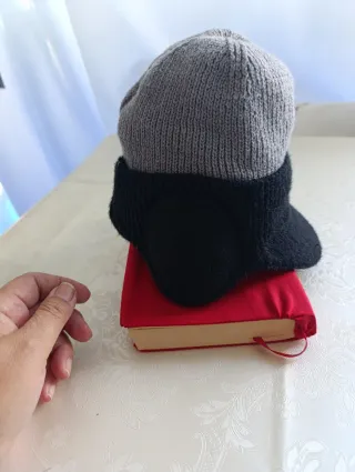 Gorro de invierno con orejeras