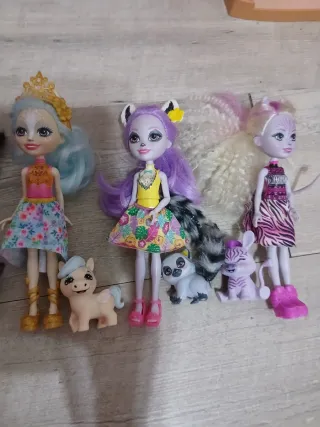 Muñecas Enchantimals con mascotas