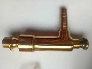 Grifo automático para fuente de latón