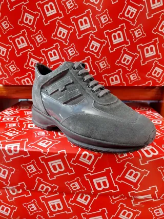 Scarpe donna  camoscio grigio con riporto in verni
