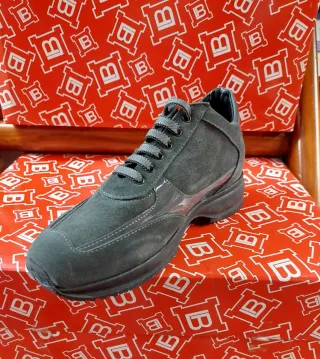 Scarpe donna  camoscio grigio con riporto in verni