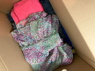 Consegna di abbigliamento da donna 30+ pezzi di vari marchi noti