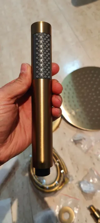 Conjunto Ducha Empotrado Dorado Griffo