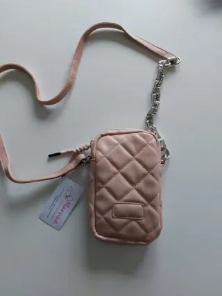 Bolso Marisa rosa acolchado con cadena