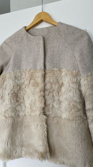 Chaquetón Mango Beige y Gris