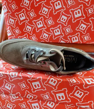 Scarpe donna con zeppa scamosciate colore castoro