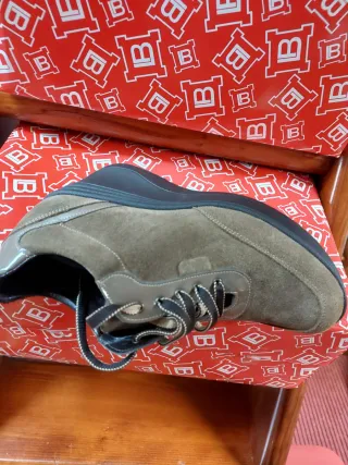 Scarpe donna con zeppa scamosciate colore castoro