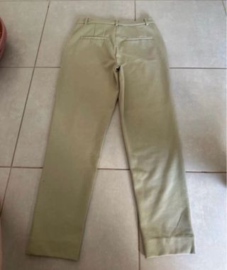Pantalón chino beige mujer