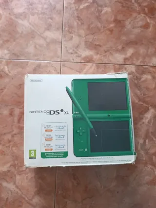 Caja Nintendo DS XL Verde