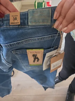 Pantalones vaqueros Newcar talla 38