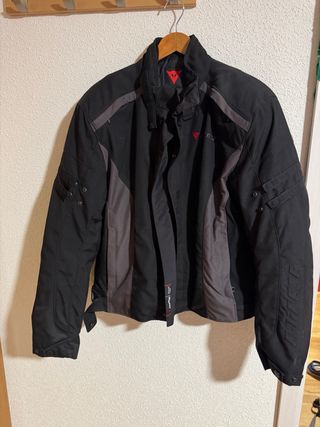 Chaqueta de moto Dainese Avro negra