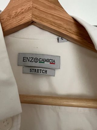 Camisa blanca de vestir para hombre