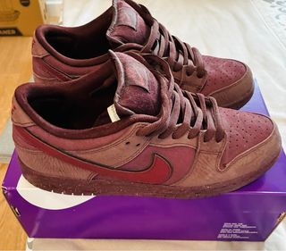 Nike Sb Dunk Low City of Love Burgundy
