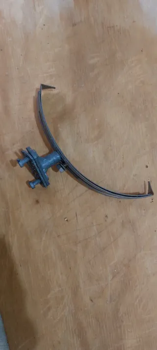 Supporti e Morsetti Metallici