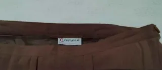 Conjunto blusa y falda pinzas