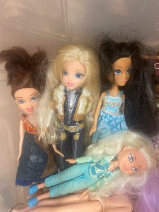 Lotto 17 Bratz MGA + Accessori