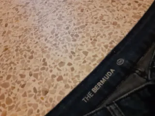 Consegna di abbigliamento donna taglia S