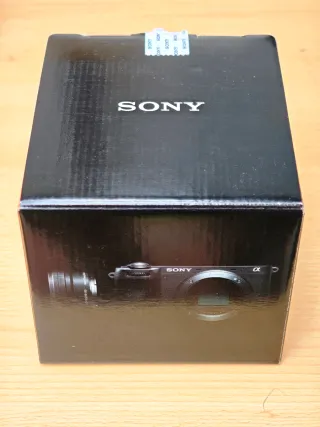 Cámara Sony Alpha 6700 + Objetivo 16-50mm