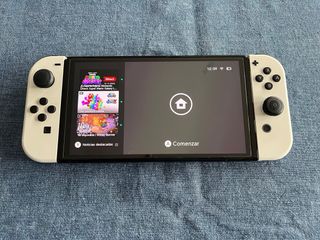 Nintendo Switch OLED Bianca