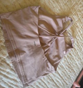 Sujetador deportivo Oysho rosa