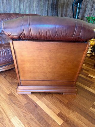 Butacas de cuero marrón