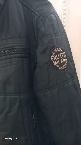 Giubbotto nero Frutta